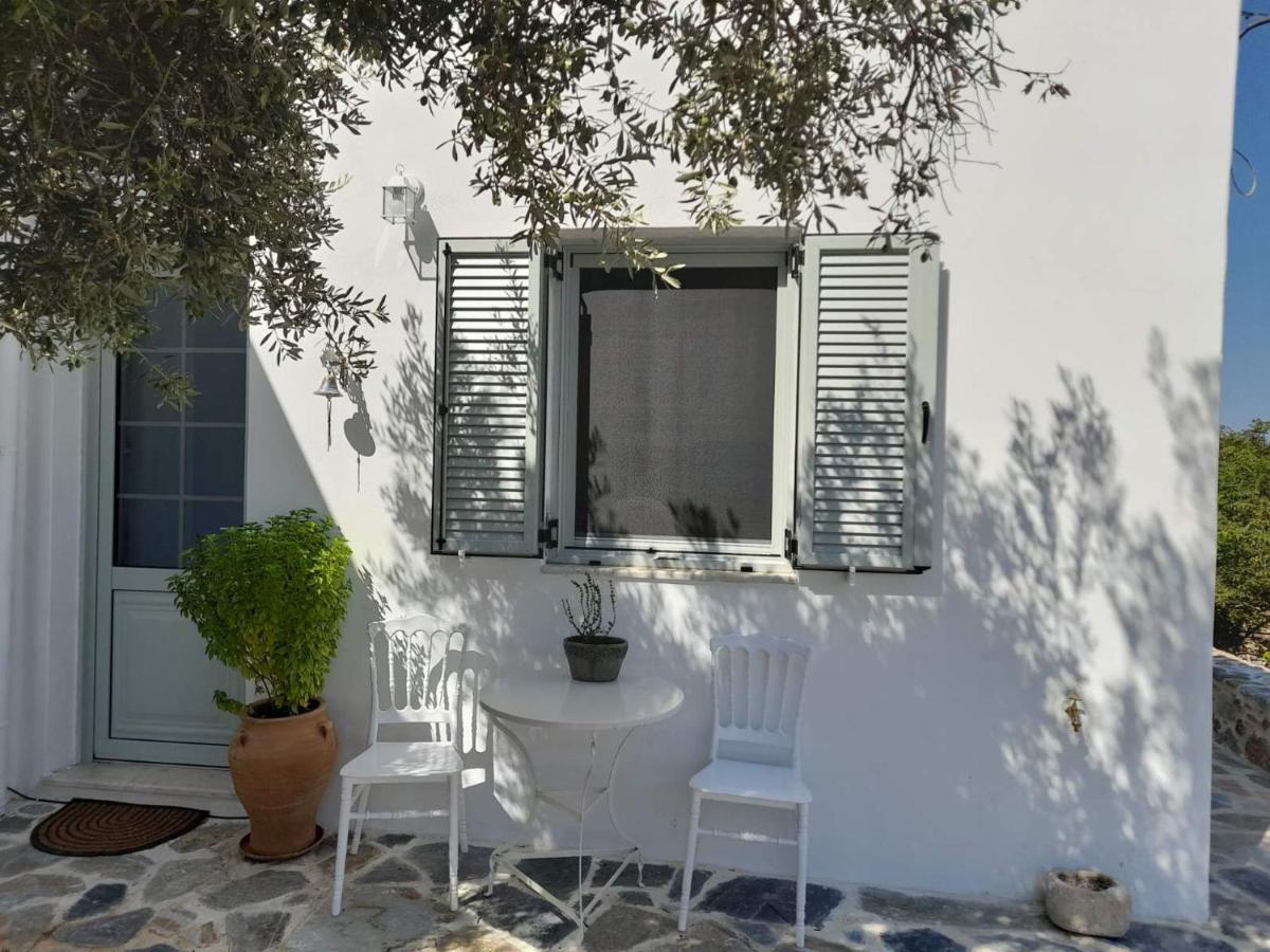 Villa Simantiri Pombia Exterior foto